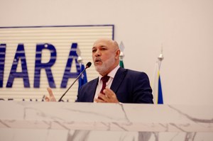 Jakson Charles informa que plano de revitalização do centro da cidade vai organizar ação do comércio de ambulantes