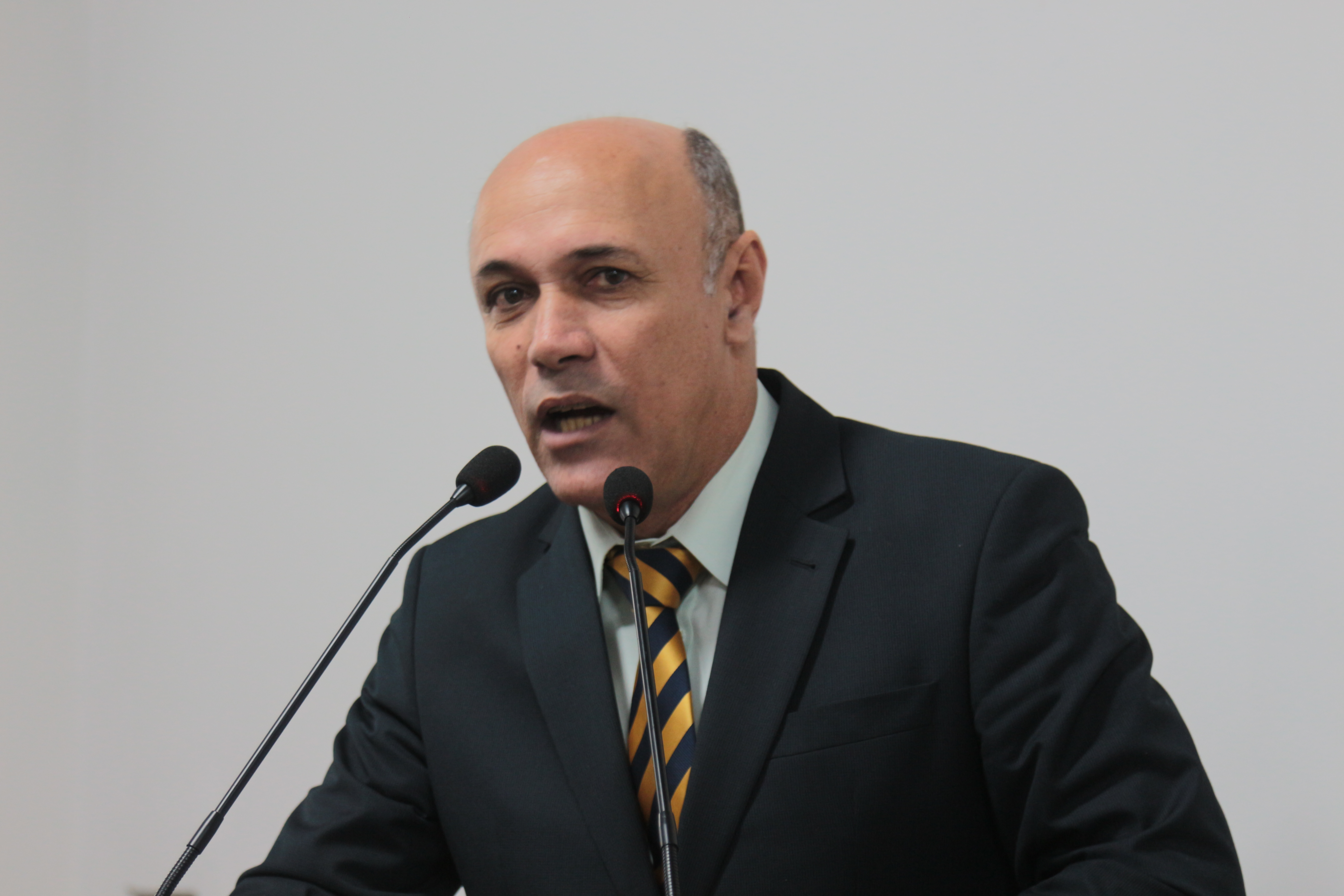 Jakson critica regionalização de presídio: “Anápolis receberá presos de alta periculosidade”
