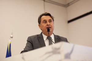 Jean Carlos comemora ordem de serviço para ampliação e reforma de escola estadual no Itamaraty I Etapa, e de ampliação de CMEI no Bairro São Lourenço