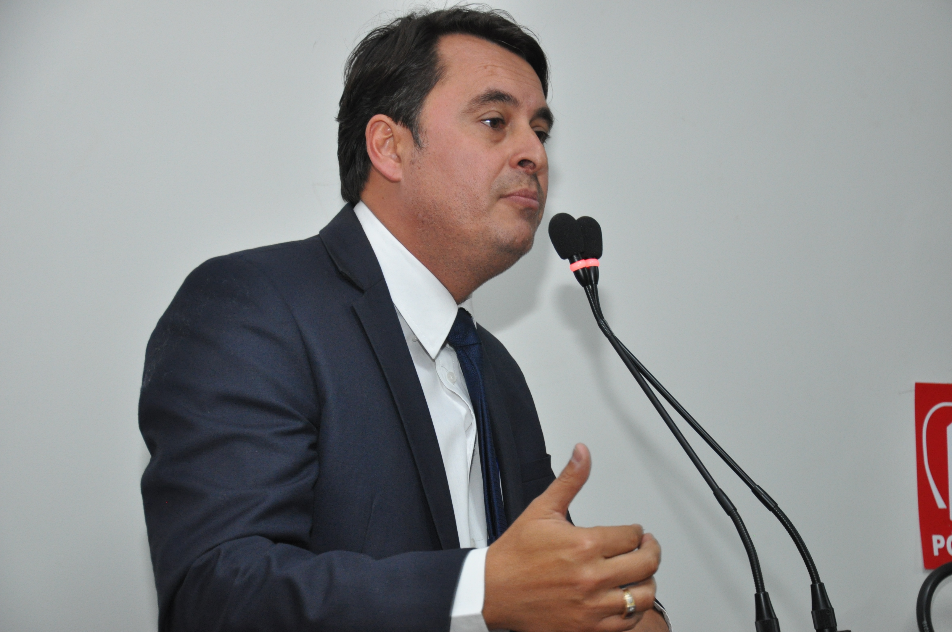 Jean mostra preocupação em relação a um possível fechamento da UTI pediátrica da Santa Casa