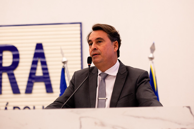 Jean Carlos destaca ações da gestão na educação e prorrogação para IPTU com desconto