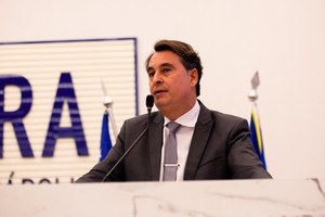 Jean Carlos destaca ações da gestão na educação e prorrogação para IPTU com desconto