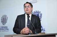 Jean Carlos destaca reajuste de 18% aos servidores municipais