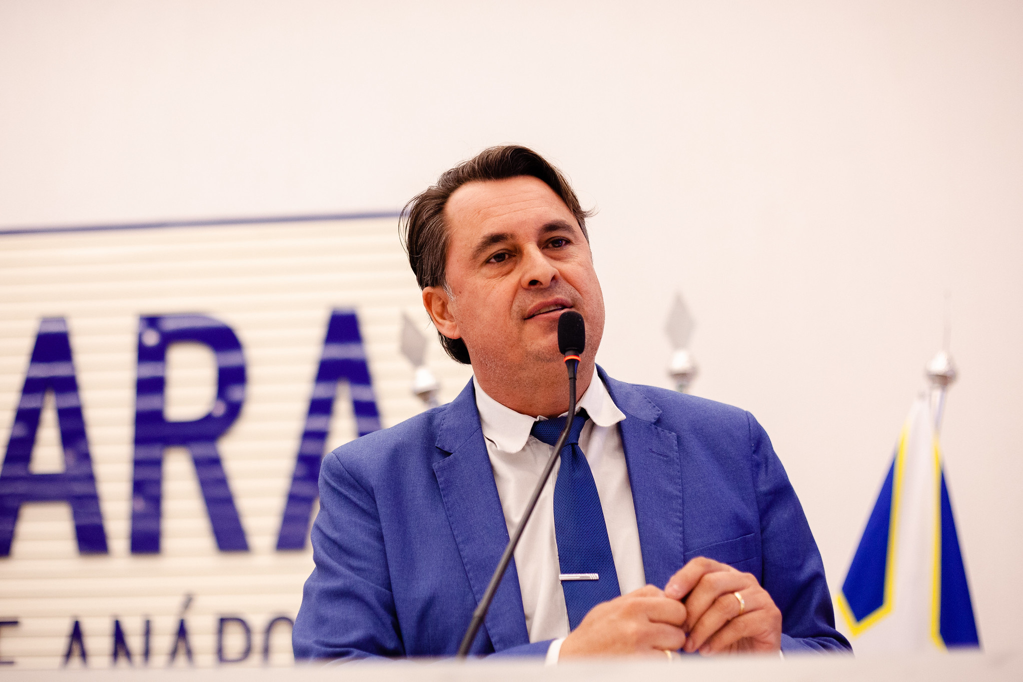 Jean Carlos diz que “sem coração era deixar pessoas amontoadas nos corredores da UPA e não fazer nada”