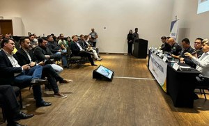 Jean Carlos e prefeito Márcio Corrêa reforçam cobrança por antecipação de obras da BR-414 durante audiência com ANTT e Ecovias Araguaia