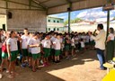 Jean Carlos faz doação de equipamento eletrônico à alunos da Escola Municipal São Cristóvão