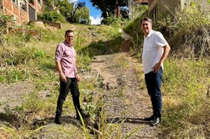 Jean Carlos faz visita a bairros com secretário de Obras, e reforça pedidos para solução de demandas urbanas e ambientais