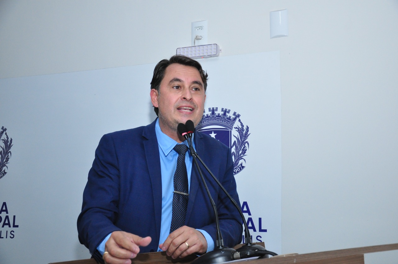 Jean Carlos protocola projeto de lei que garante reajuste de teto para vale-alimentação