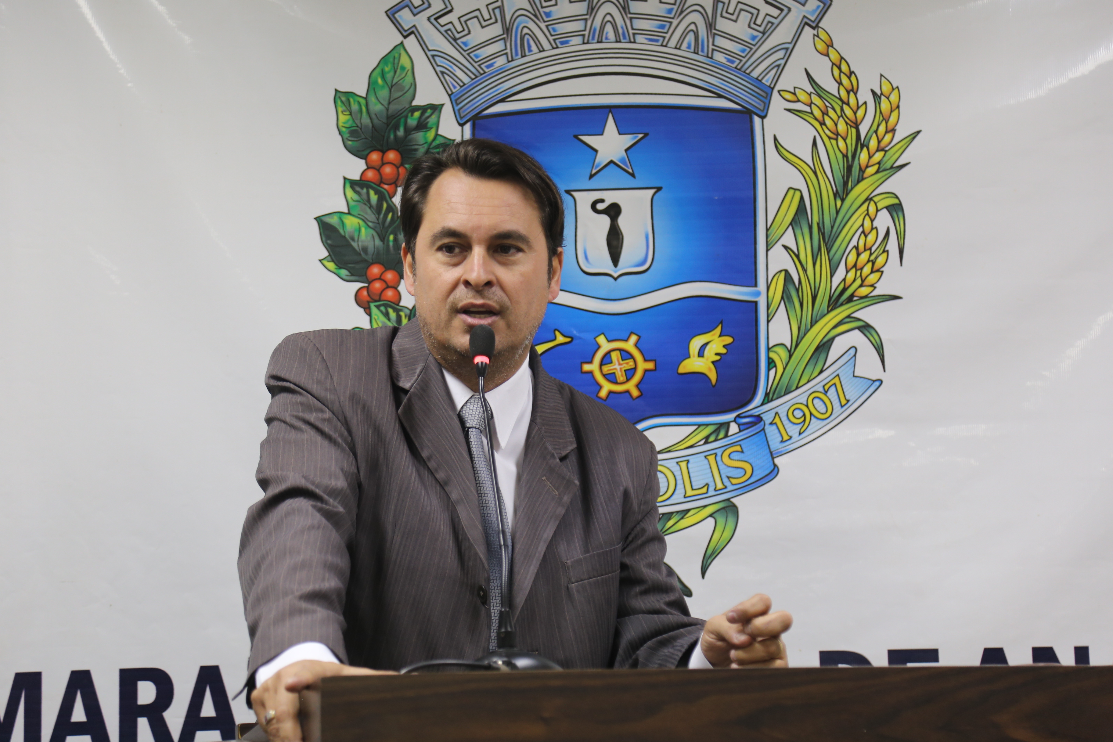 Jean pede providências para o Feirão da Alexandrina