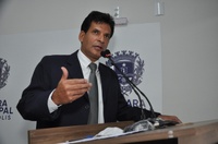 João da Luz cita duas leis de sua autoria "vão de encontro a interesses da comunidade"