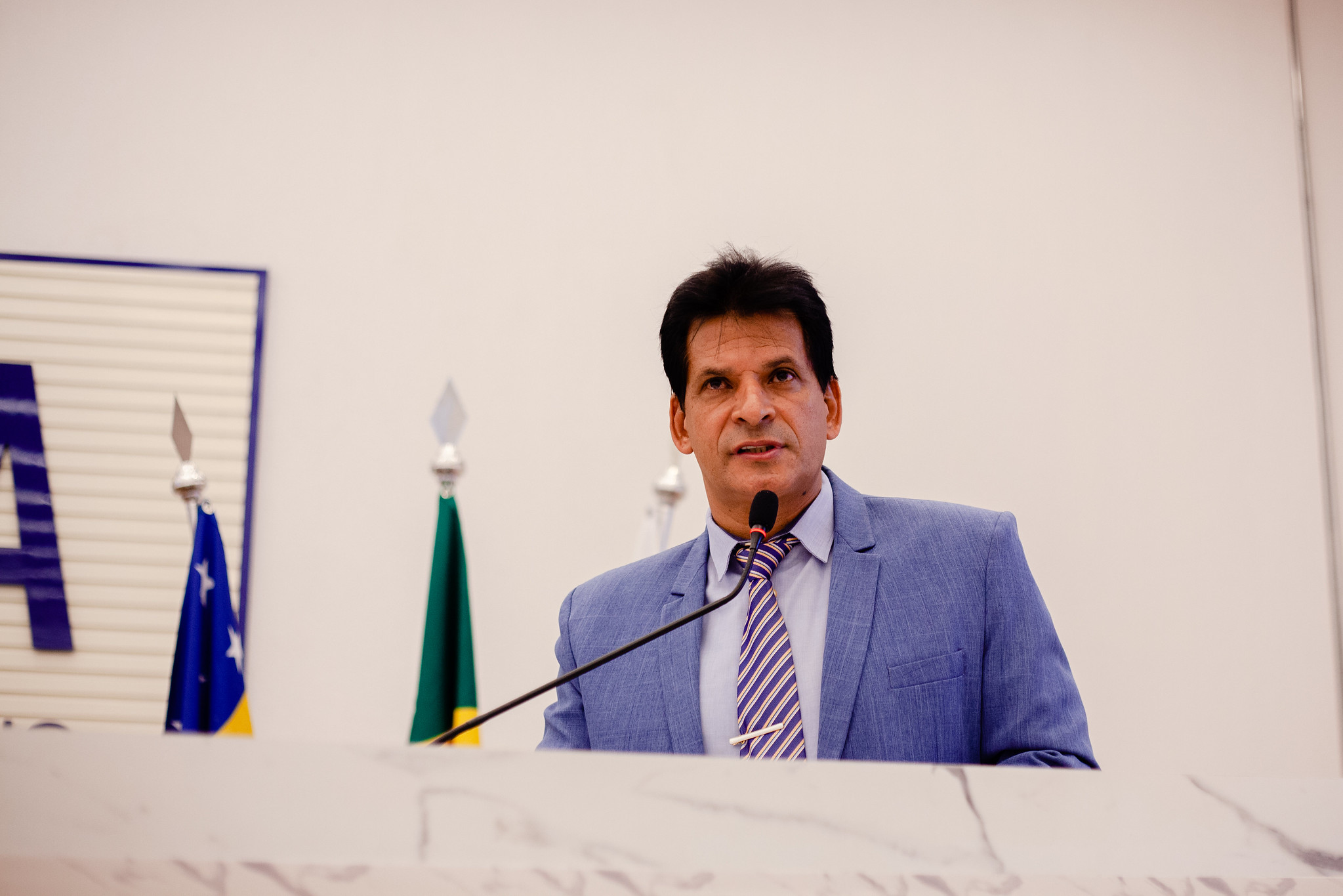 João da Luz defende complementação financeira para nefrologia e pede conserto de aparelho de ultrassom 