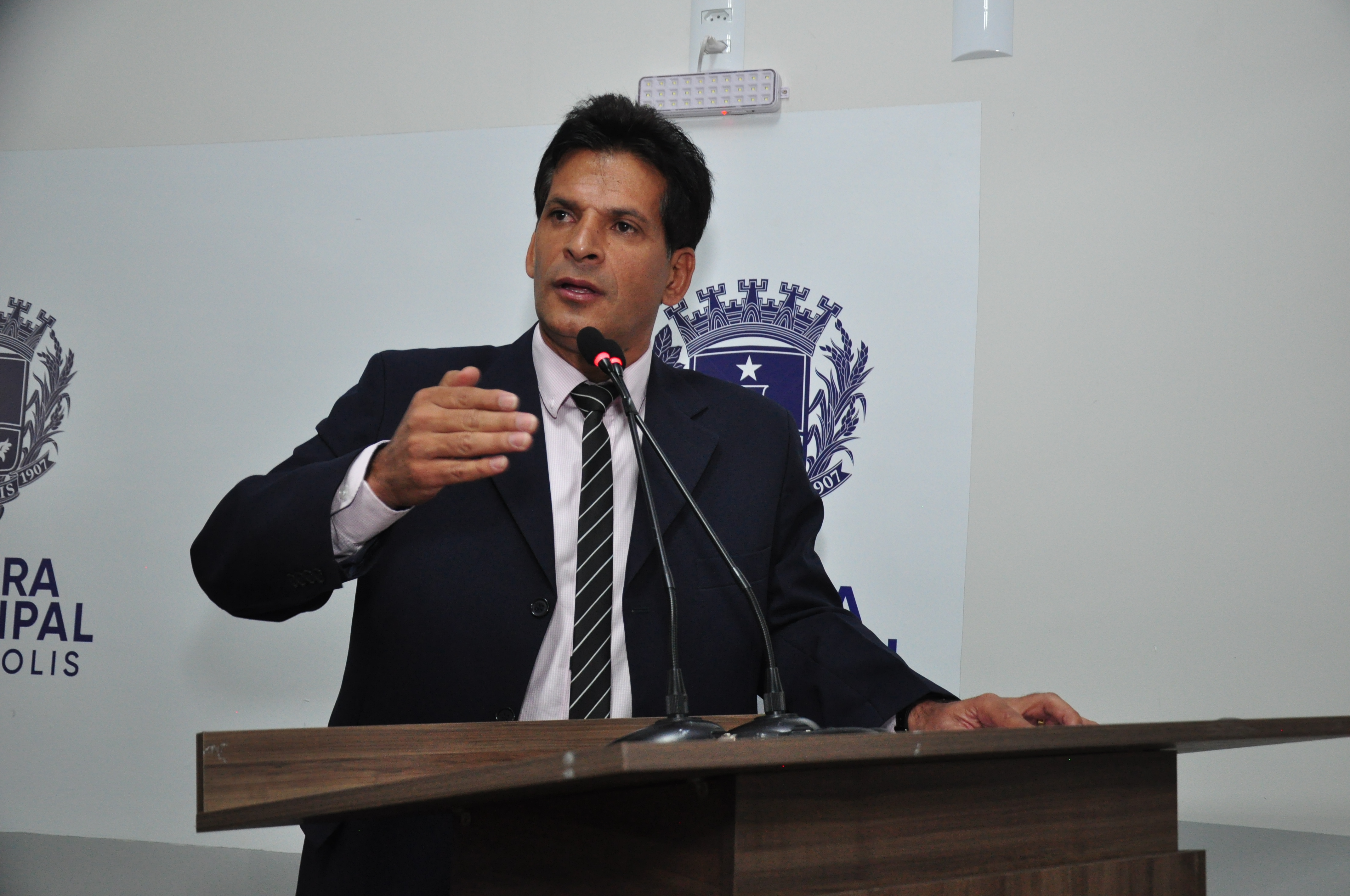 João da Luz pede explicações a Enel sobre cobrança da diferença do ICMS repassada aos consumidores