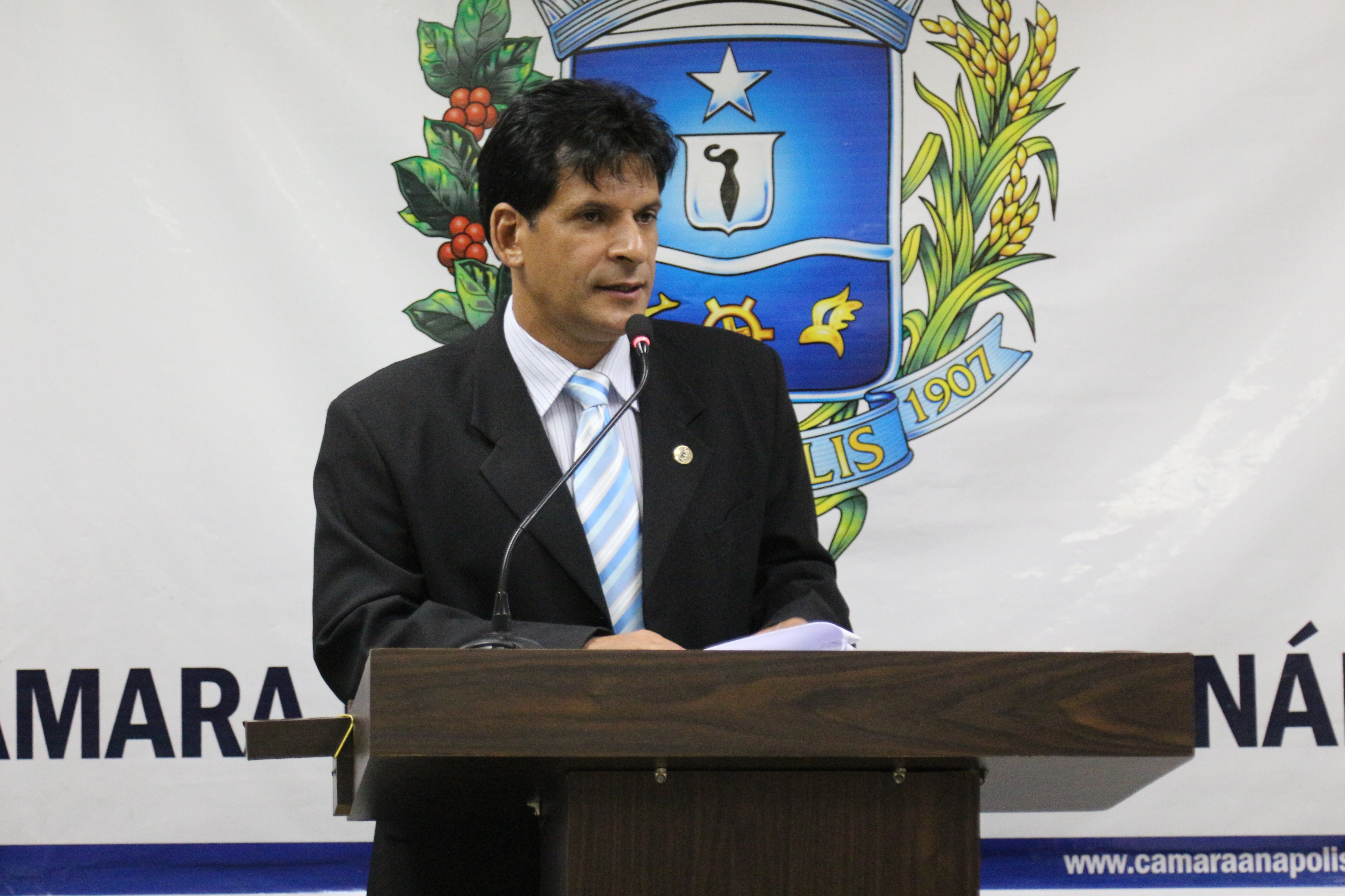 João da Luz pede que prefeitura se atente para a necessidade da ampliação da iluminação pública