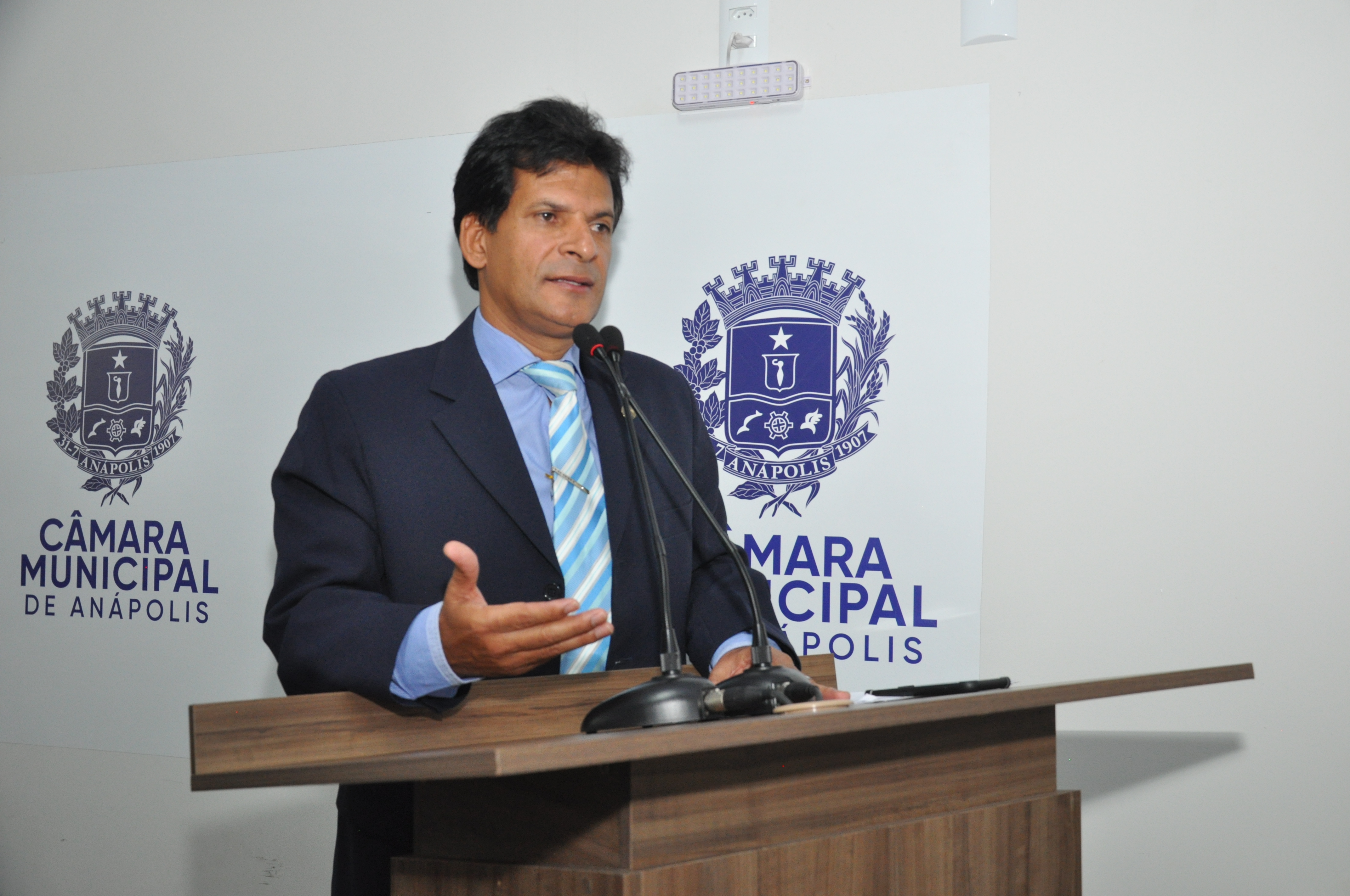 João da Luz representa Câmara em evento com presença de secretário estadual de Desenvolvimento Social