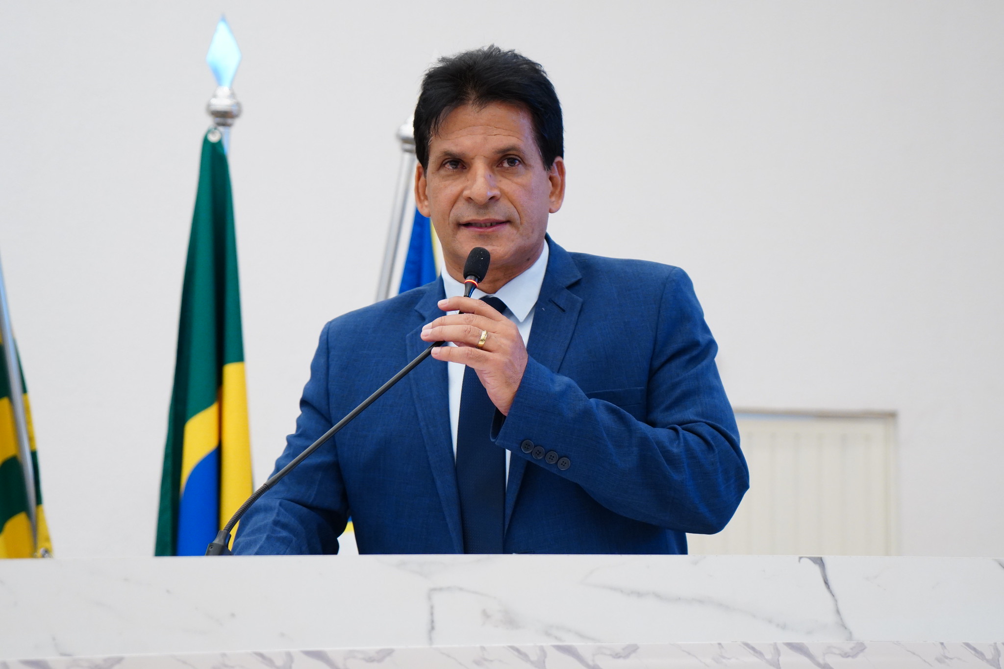 João da Luz solicita ao Executivo ajuste para permitir acesso de moradores do Vera Cruz e do Campos Elísios à pista do anel viário