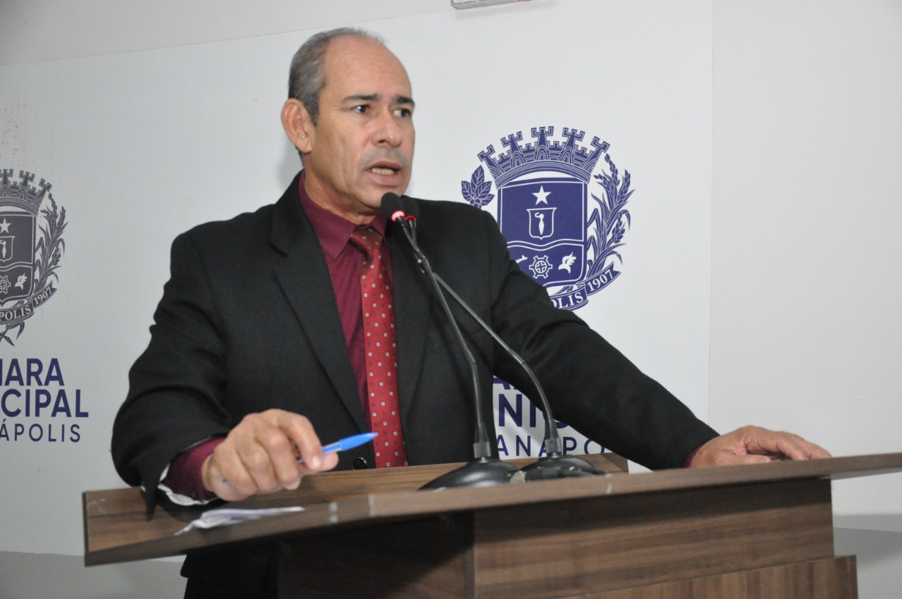 João Feitosa diz que tem trabalhado por melhorias na Escola Walmir Bastos