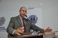 João Feitosa informa obras de iluminação no Bairro Luzitano e das luminárias de LED