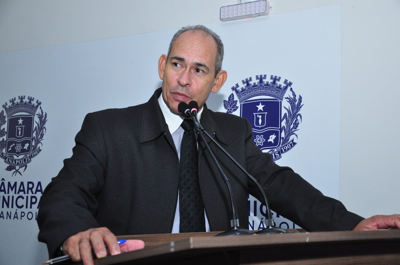João Feitosa repercute reunião que busca solução para fios e cabos em desuso em postes