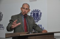João Feitosa ressalta união de forças para resolver demandas da população