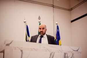 José Fernandes afirma que unidades de saúde construídas serão abertas com responsabilidade para receber pacientes com qualidade