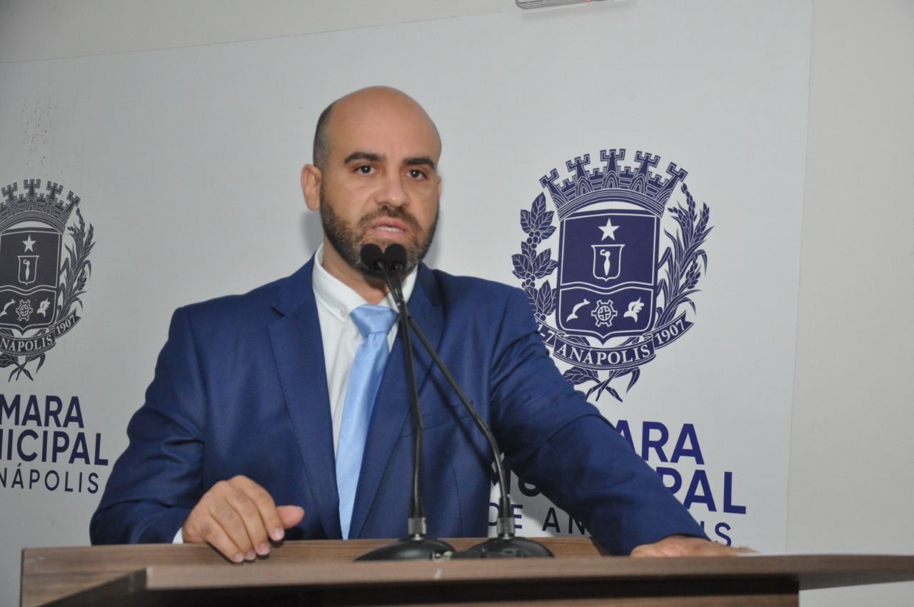 José Fernandes relembra infância pobre e diz querer colaborar com projeto de doação de lotes