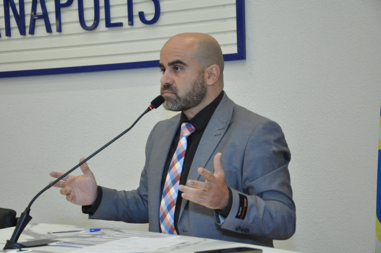José Fernandes repercute projeto do Executivo que traz novas regras para contratação temporária de servidores