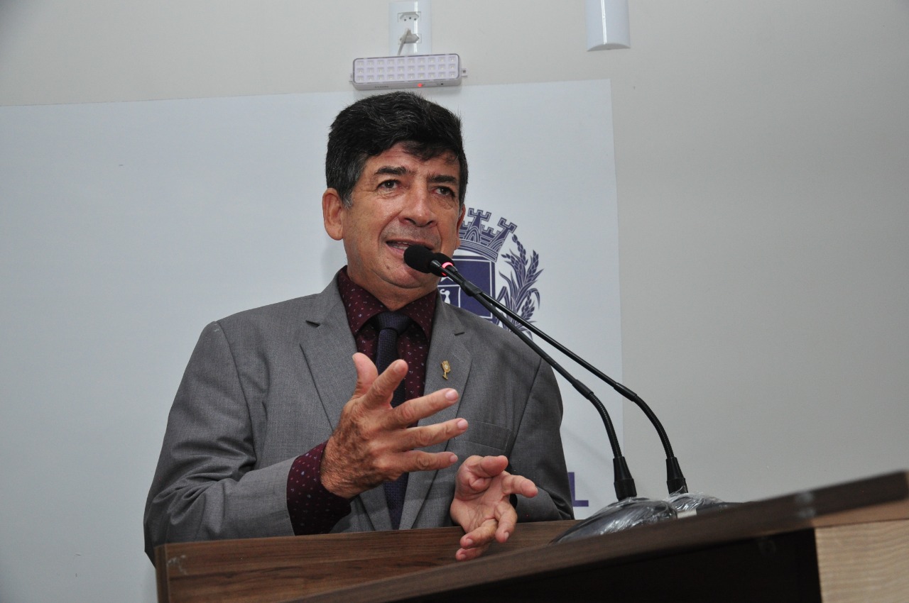 Lélio Alvarenga comemora início de vacinação contra Covid-19 no mundo