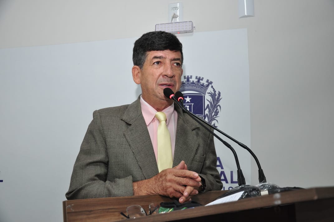 Lélio Alvarenga parabeniza biomédicos pela passagem de seu dia, celebrado em 20 de novembro