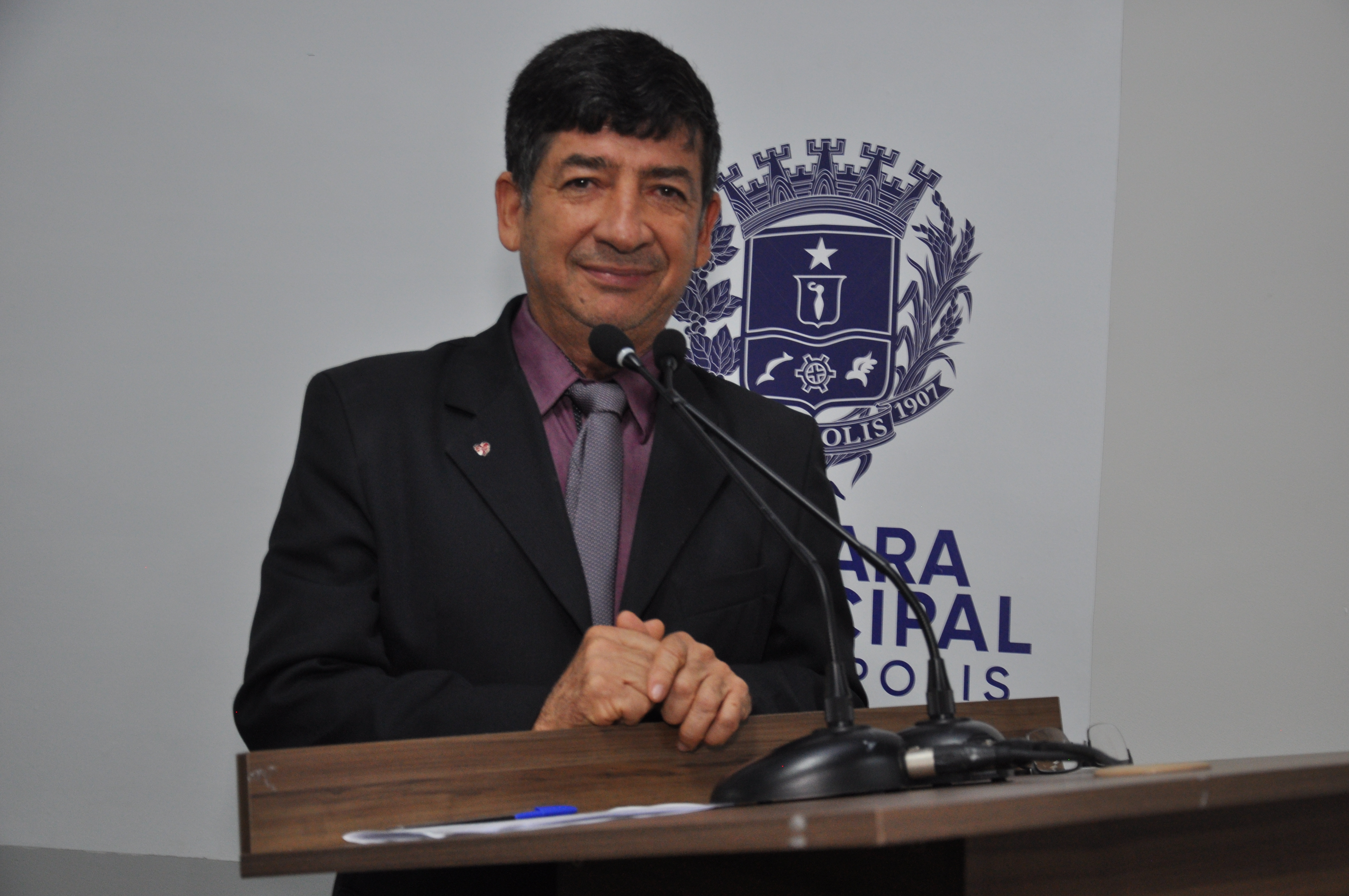 Lélio cumprimenta iniciativa que possibilita regularização de áreas públicas utilizadas por igrejas