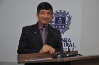 Lélio cumprimenta iniciativa que possibilita regularização de áreas públicas utilizadas por igrejas
