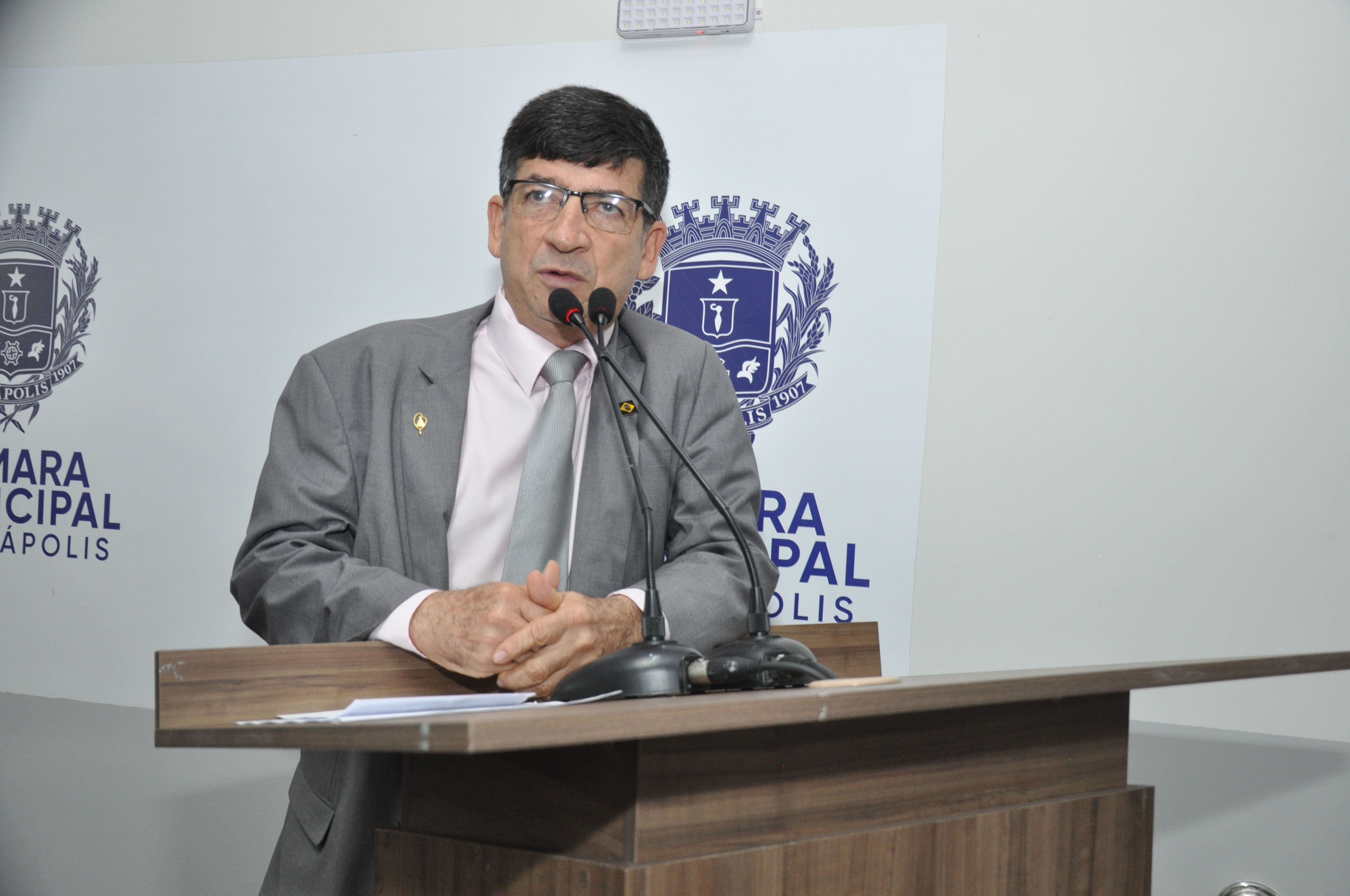 Lélio retira projeto que trata sobre pontas de palitos de madeira de churrasco da pauta de votação