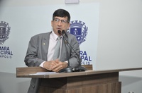 Lélio retira projeto que trata sobre pontas de palitos de madeira de churrasco da pauta de votação