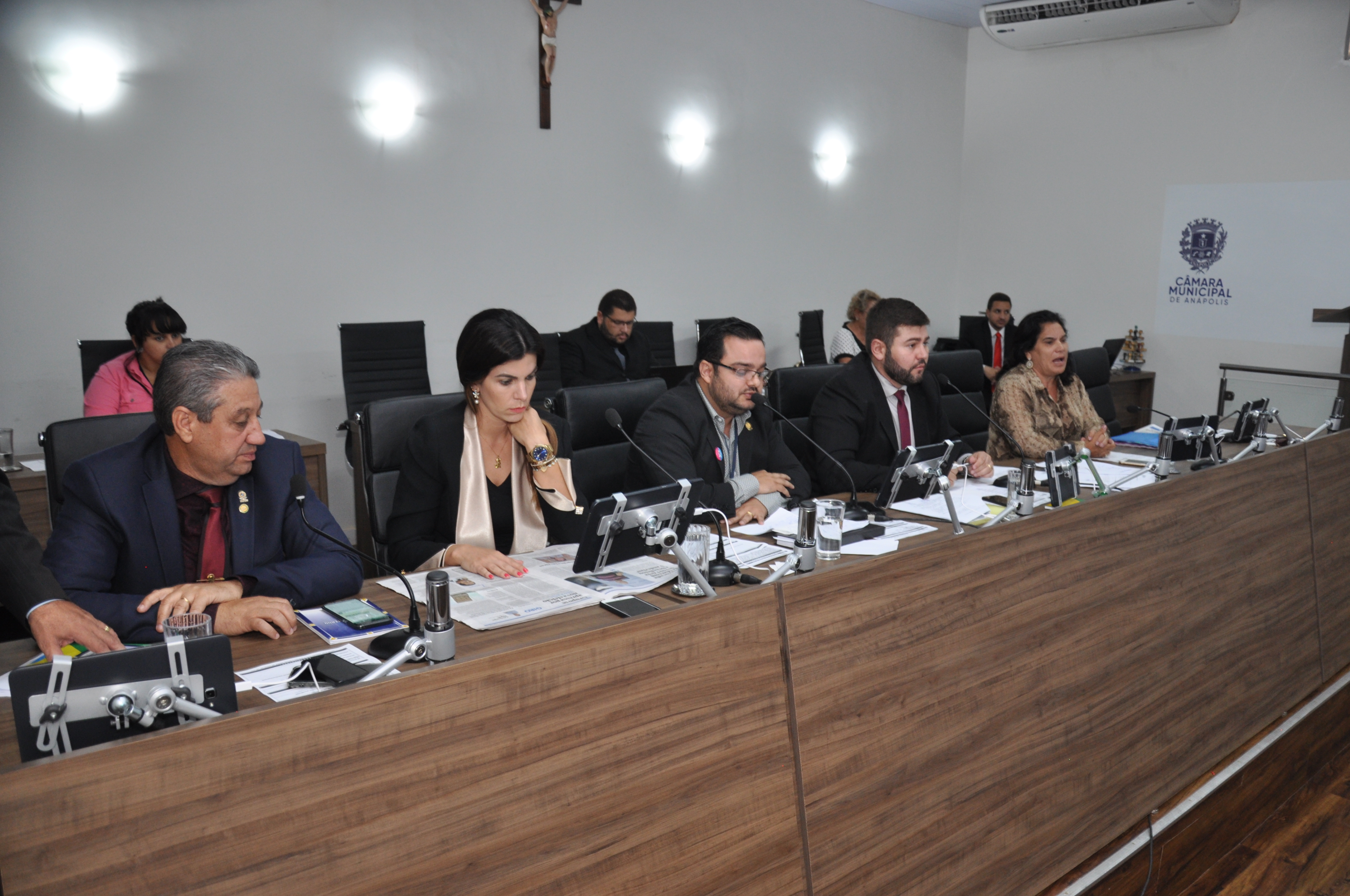 Secretário Lucas Leite participa de sessão ordinária e esclarece dúvidas sobre reestruturação da Saúde