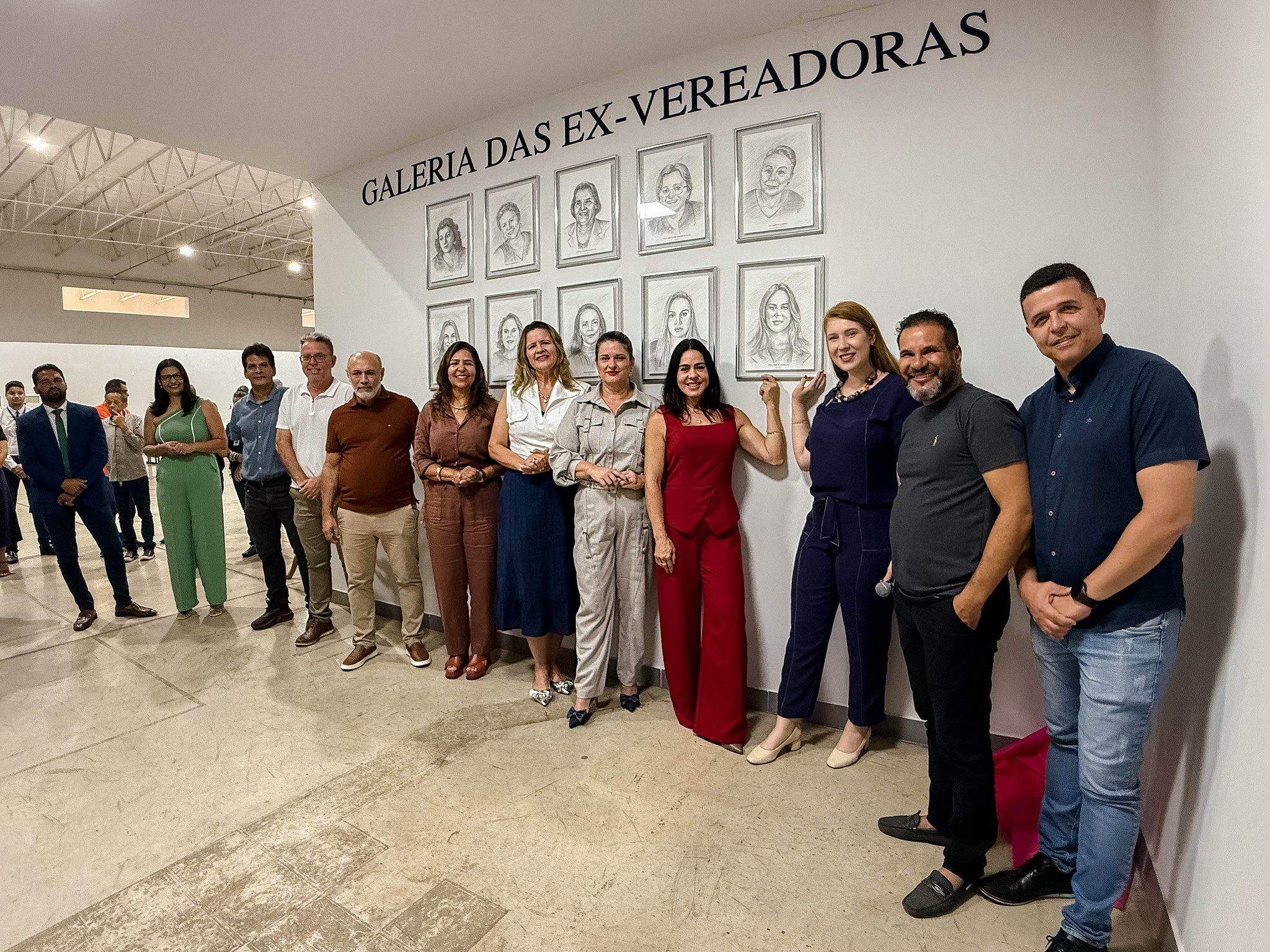 Março Mulher: Câmara encerra comemorações do Mês da Mulher com homenagem à Dra. Trícia Barreto na Galeria das Ex-vereadoras