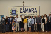 Médico Sancler Otoni de Oliveira Júnior recebe título de cidadania anapolina 