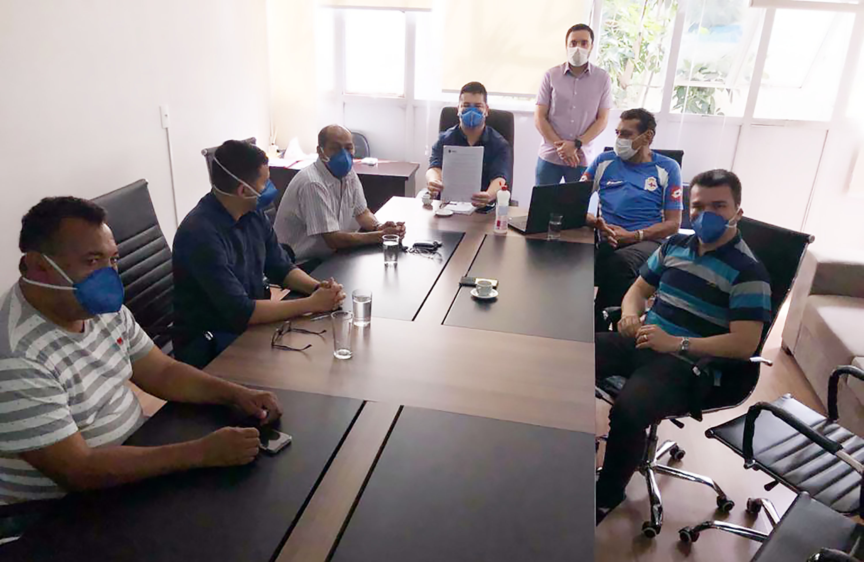 Mesa Diretora assina Ato em que Câmara destina R$ 1 milhão para ações de combate ao Coronavírus