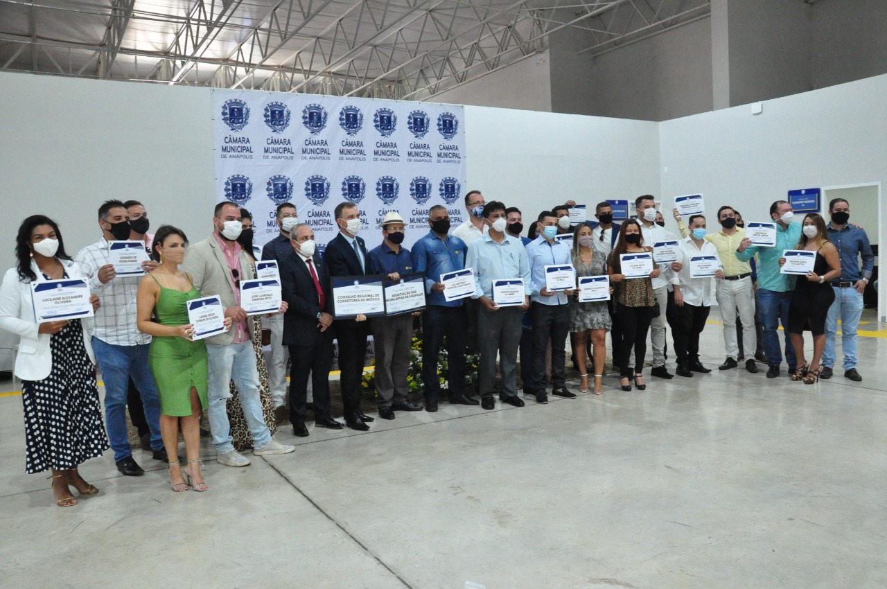 No Dia Nacional do Corretor de Imóveis, Câmara homenageia profissionais de Anápolis