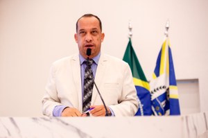Luzimar Silva celebra título de cidadão de Gameleira e informa sobre Papai Noel no Calixtópolis
