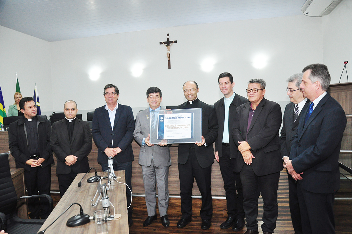 Padre Françoá, o mais novo cidadão anapolino