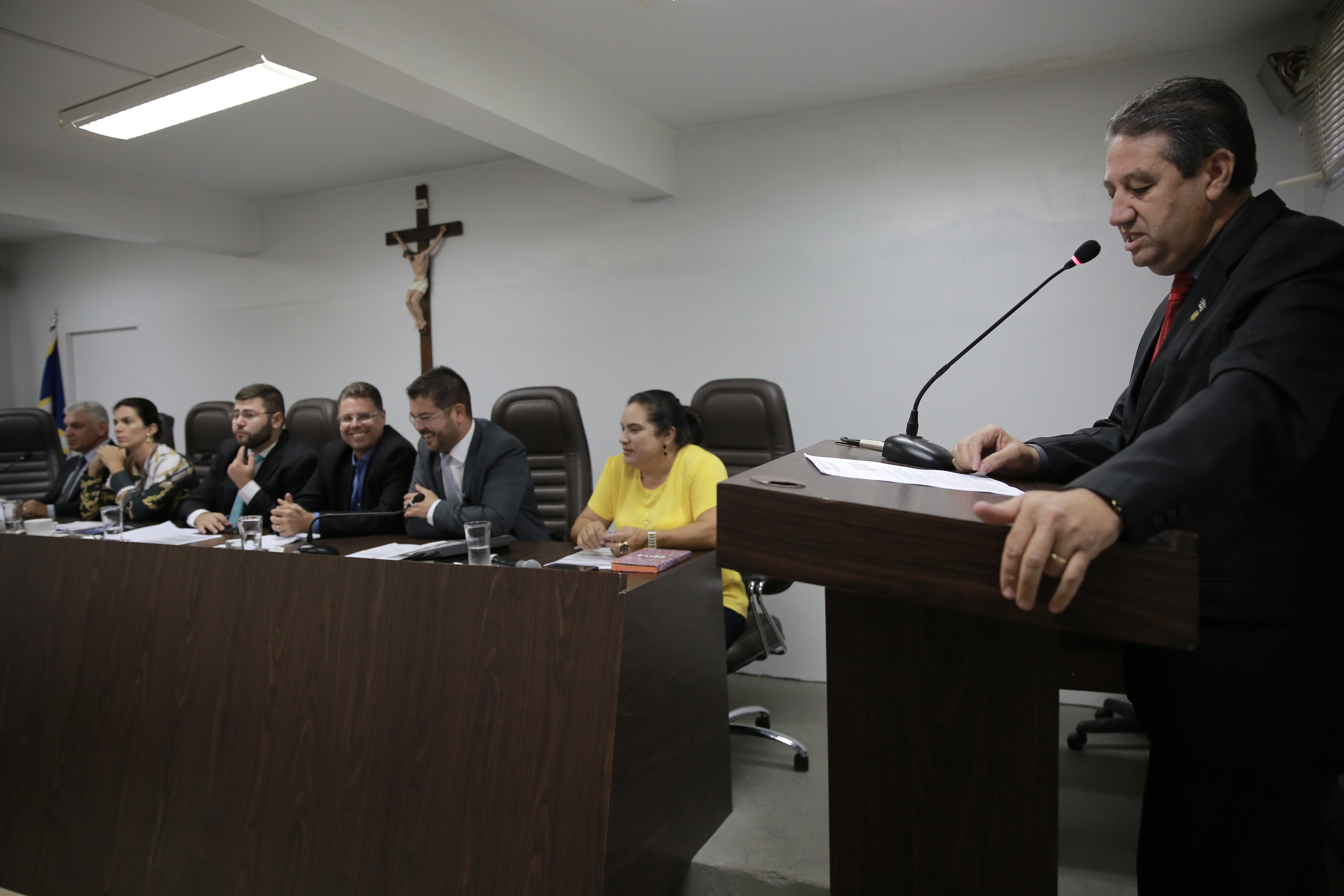 Pastor Elias apresenta Moção de Pesar pela morte do pastor Valdivino Alves