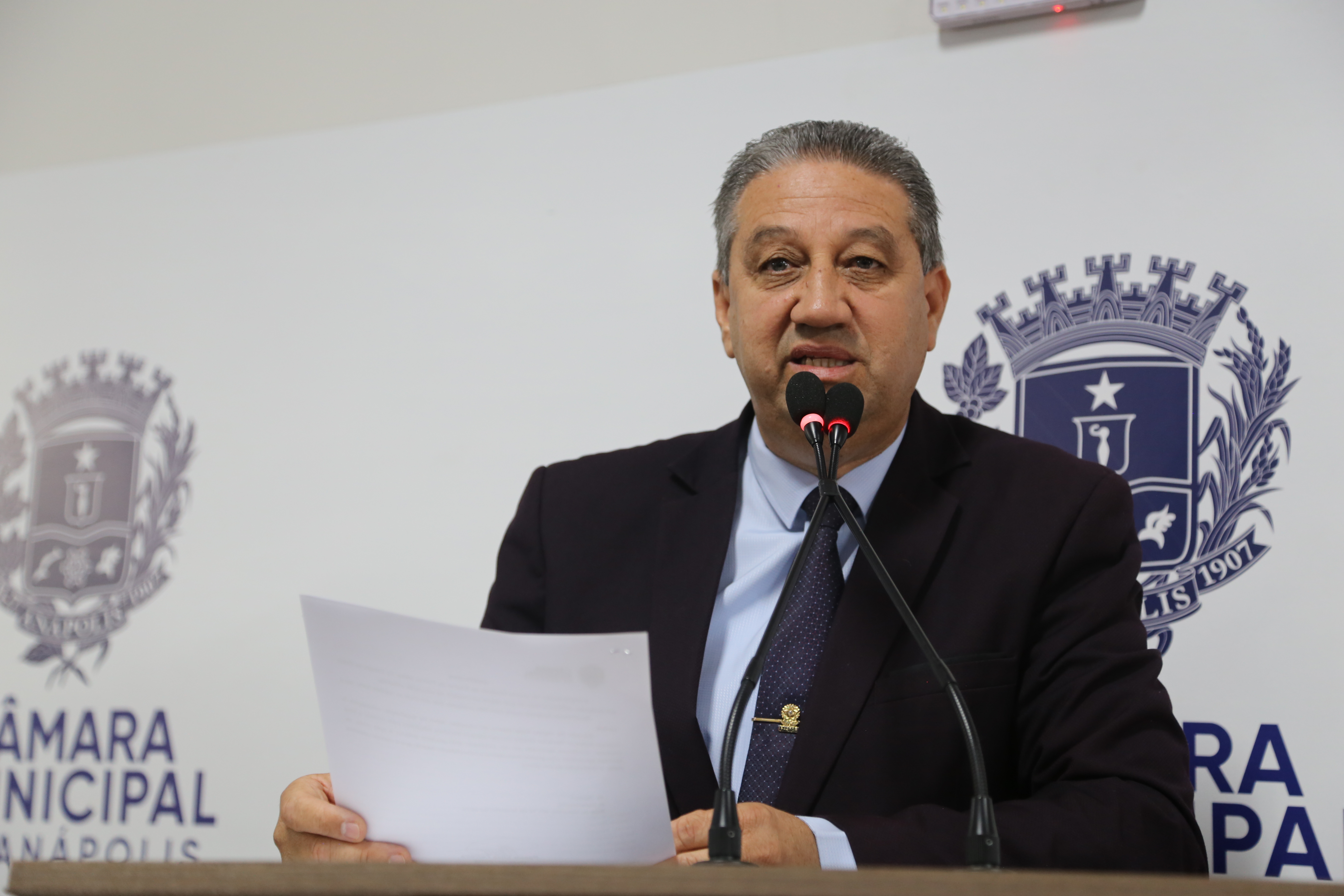 Pastor Elias cobra do governador transformação do Colégio Onofre Quinan em unidade militar 