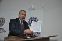 Pastor Elias cobra presença de secretário de Saúde para explicar critérios de testes de Covid-19