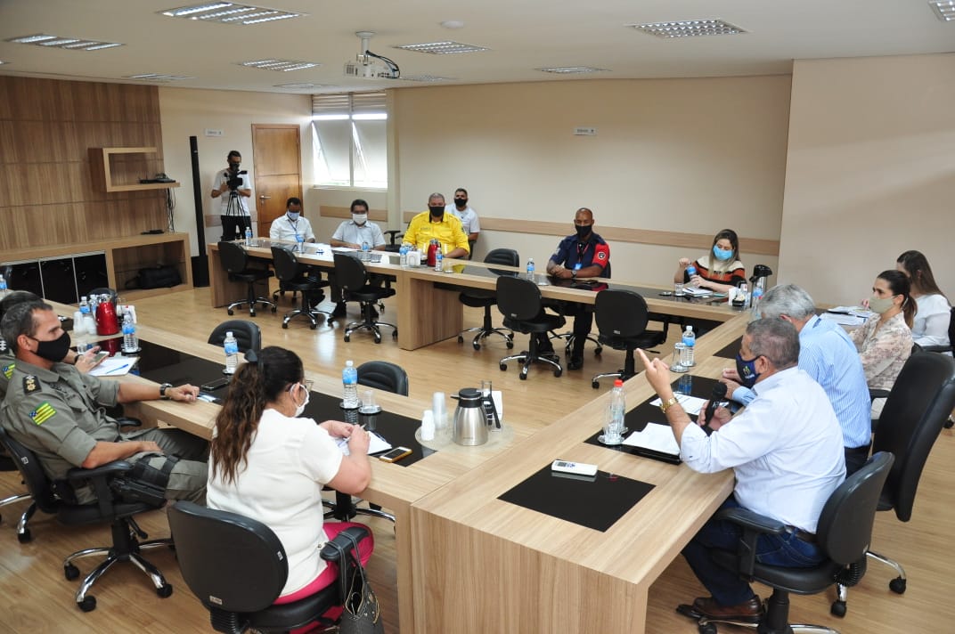 Pastor Elias colabora com comitê de segurança para vestibular de Medicina da Unievangélica