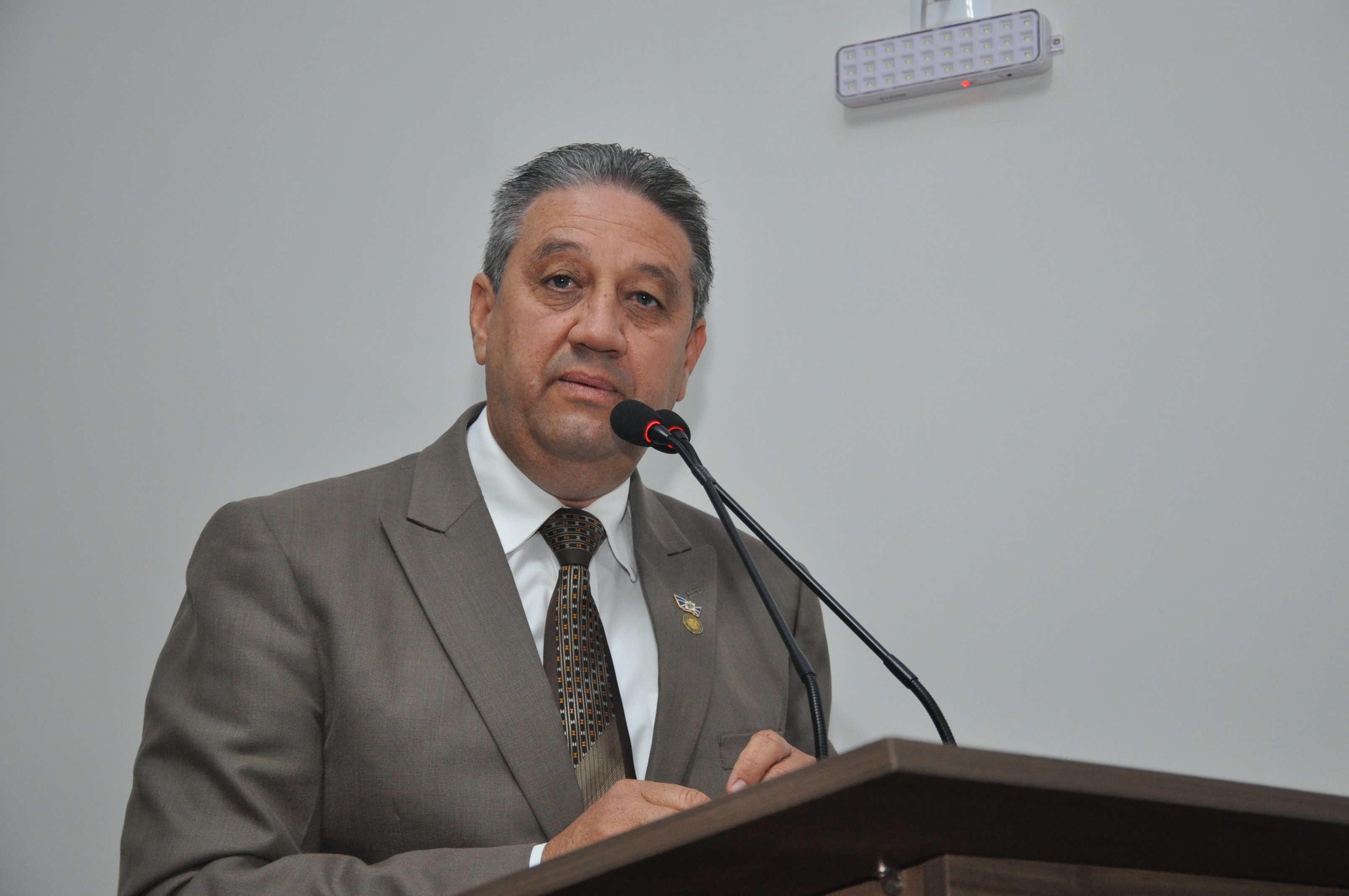 Pastor Elias Ferreira trabalha para garantir segurança aos distritos de Anápolis