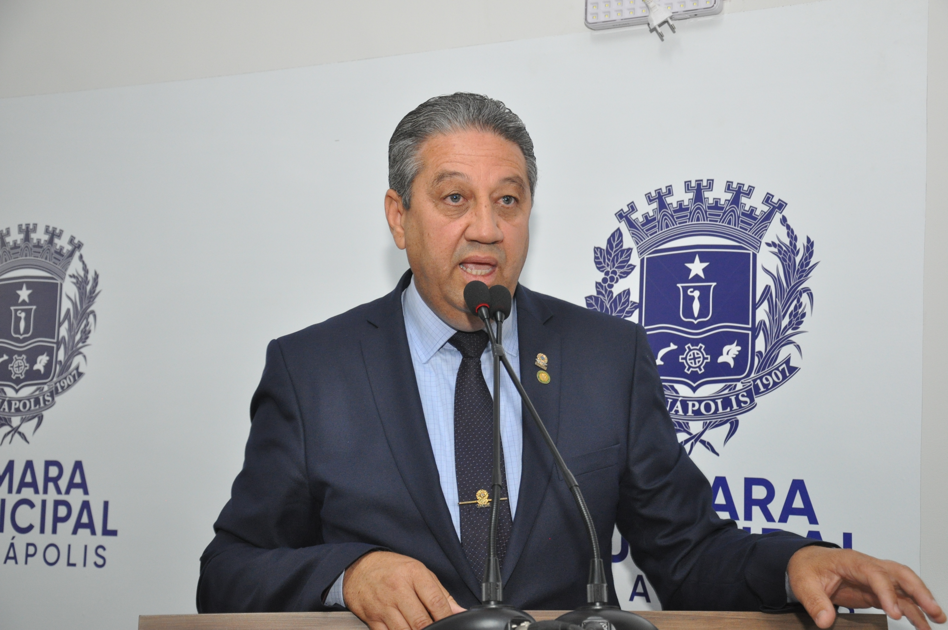 Pastor Elias mostra caso de paciente de alta complexidade que não consegue realizar cirurgia de urgência