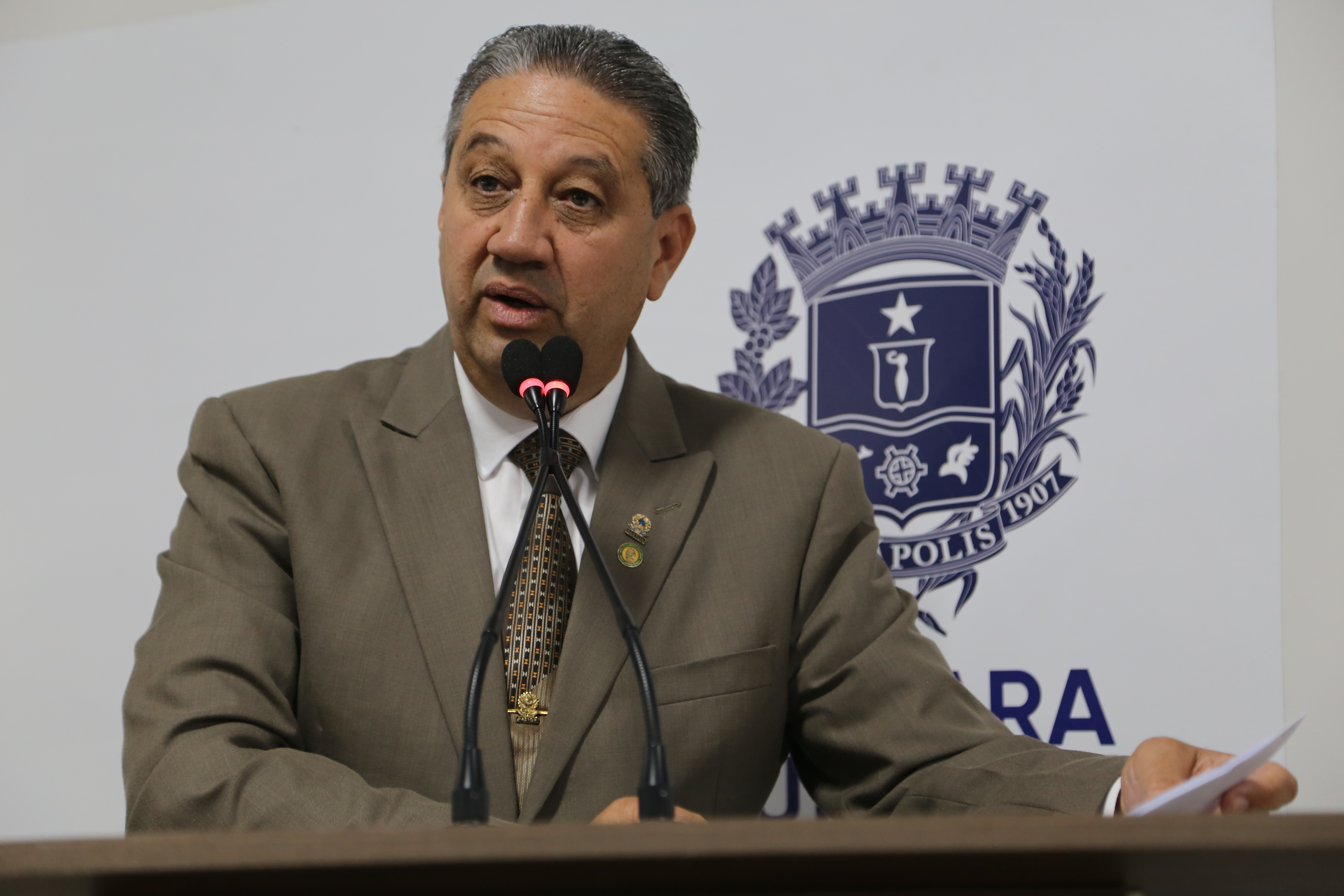 Pastor Elias pede a deputados estaduais que resolvam impasse na divisa de Anápolis