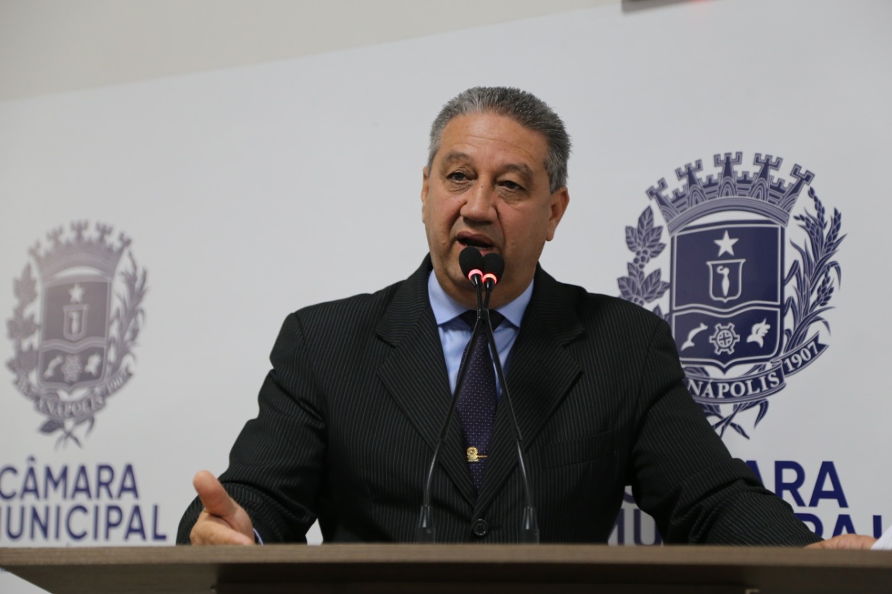 Pastor Elias pede que extensão de rede de esgoto de Anápolis seja feita com qualidade