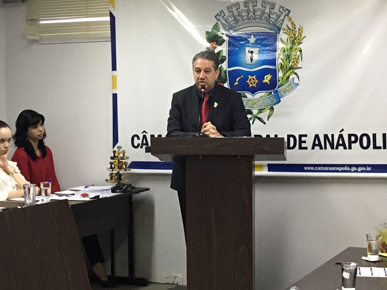 Pastor Elias pede retorno de delegado titular para o 6ºDP em Anápolis