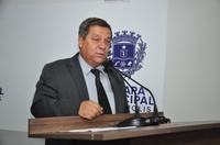 Paulo de Lima critica Enel pela falta de posto de atendimento à população em Anápolis