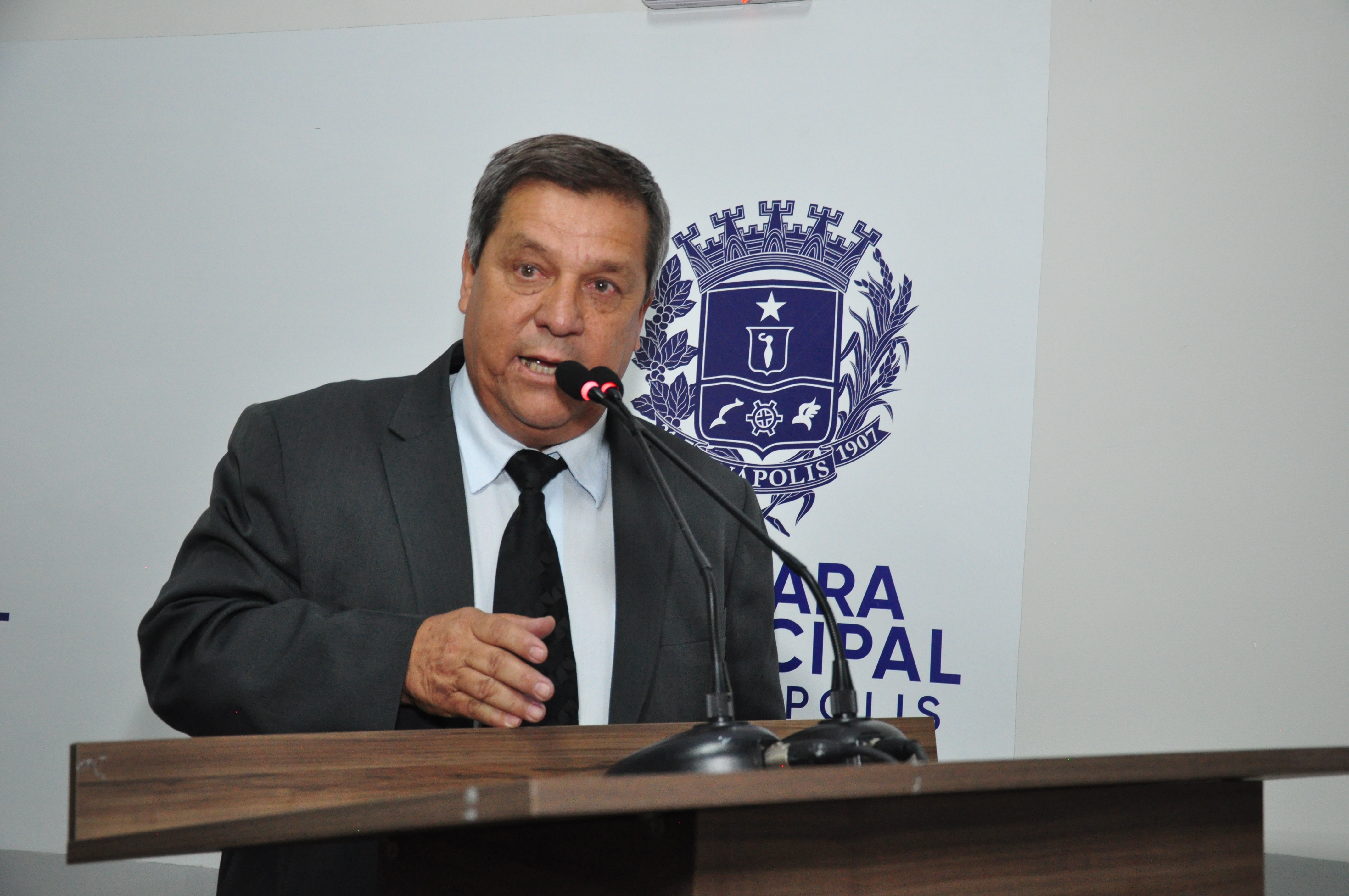 Paulo de Lima faz indicações pedindo novas escolas cívico-militares em Anápolis